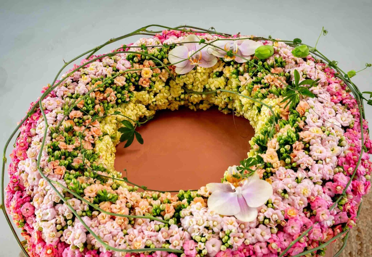 Top 5 flowers International Women's Day 2023 Decorum