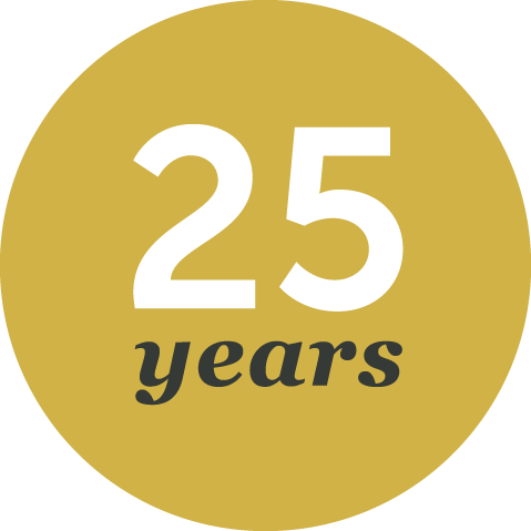 Goud Decorum logo 25 jaar